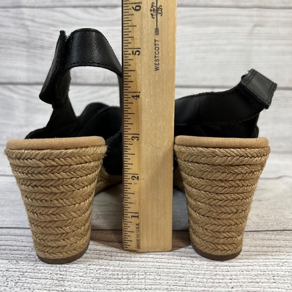 CLARKS WEDGE SANDAL (L13) - Picture 4 of 8